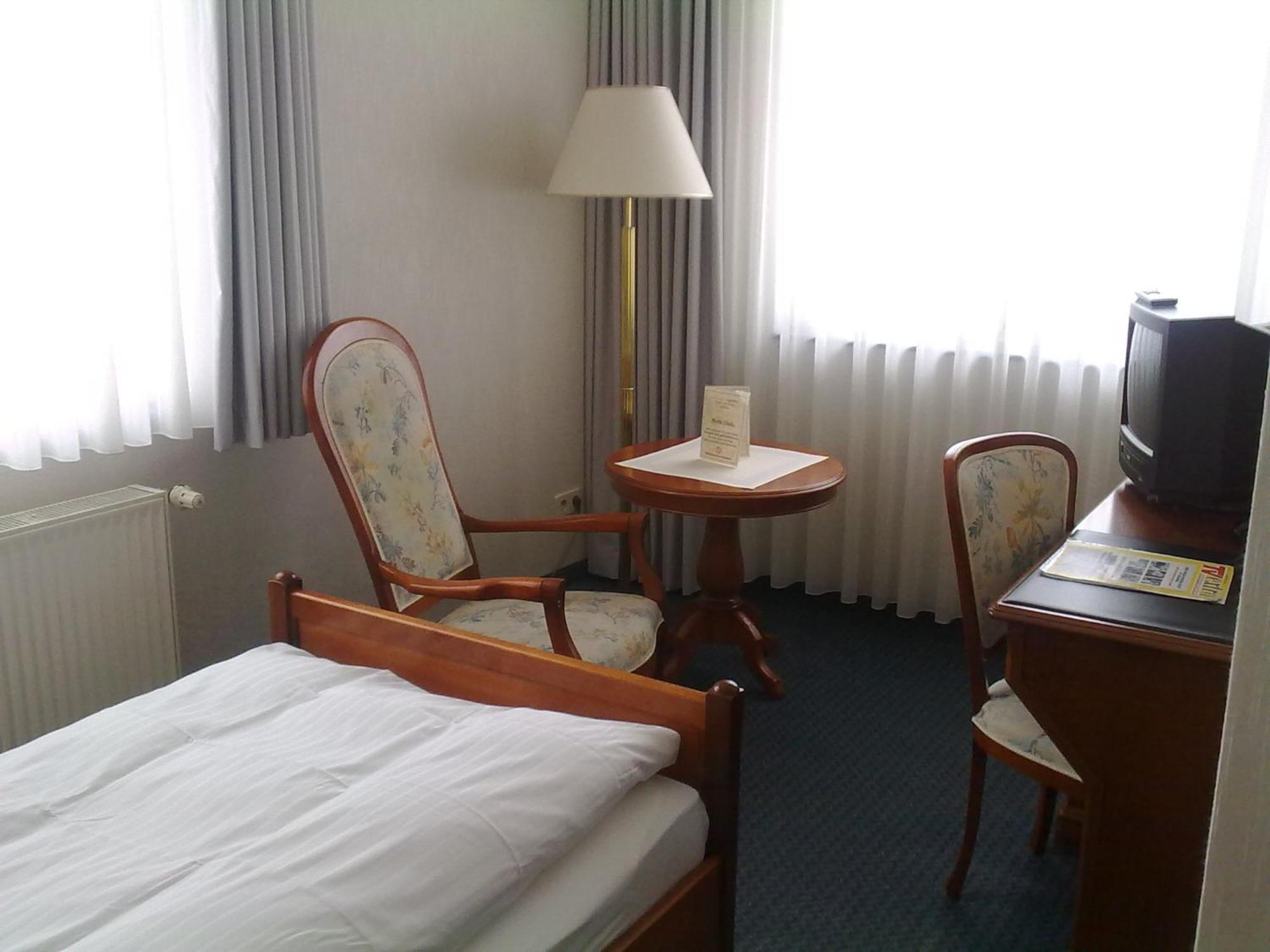 אשרסלבן Hotel Ascania מראה חיצוני תמונה