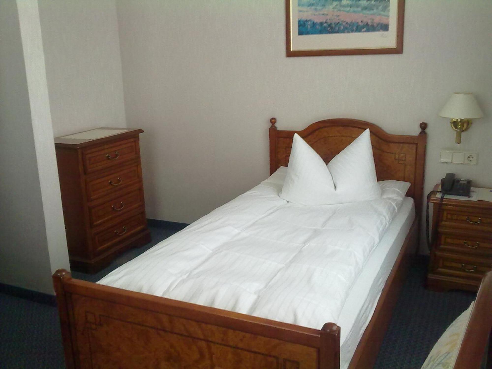 אשרסלבן Hotel Ascania מראה חיצוני תמונה